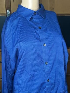 Van Heusen dress shirt